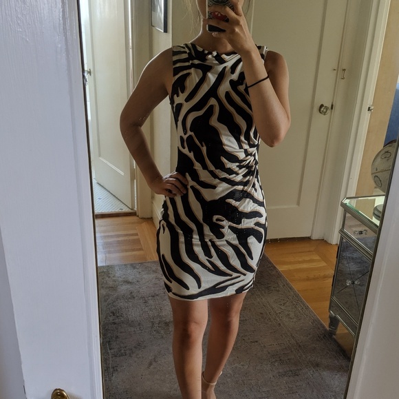 Diane Von Furstenberg Dresses & Skirts - DVF leopard print dress size 8 / fits size small